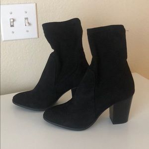 Forever 21 black suede boots